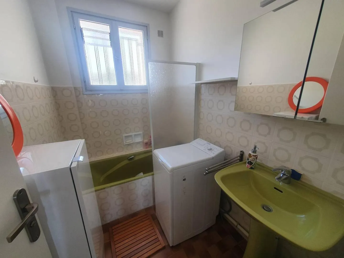Appartement 2 Chambres Avec Grand Balcon A Deux Pas Du Port De Sanary Et De La Plage Six-Fours-les-Plages